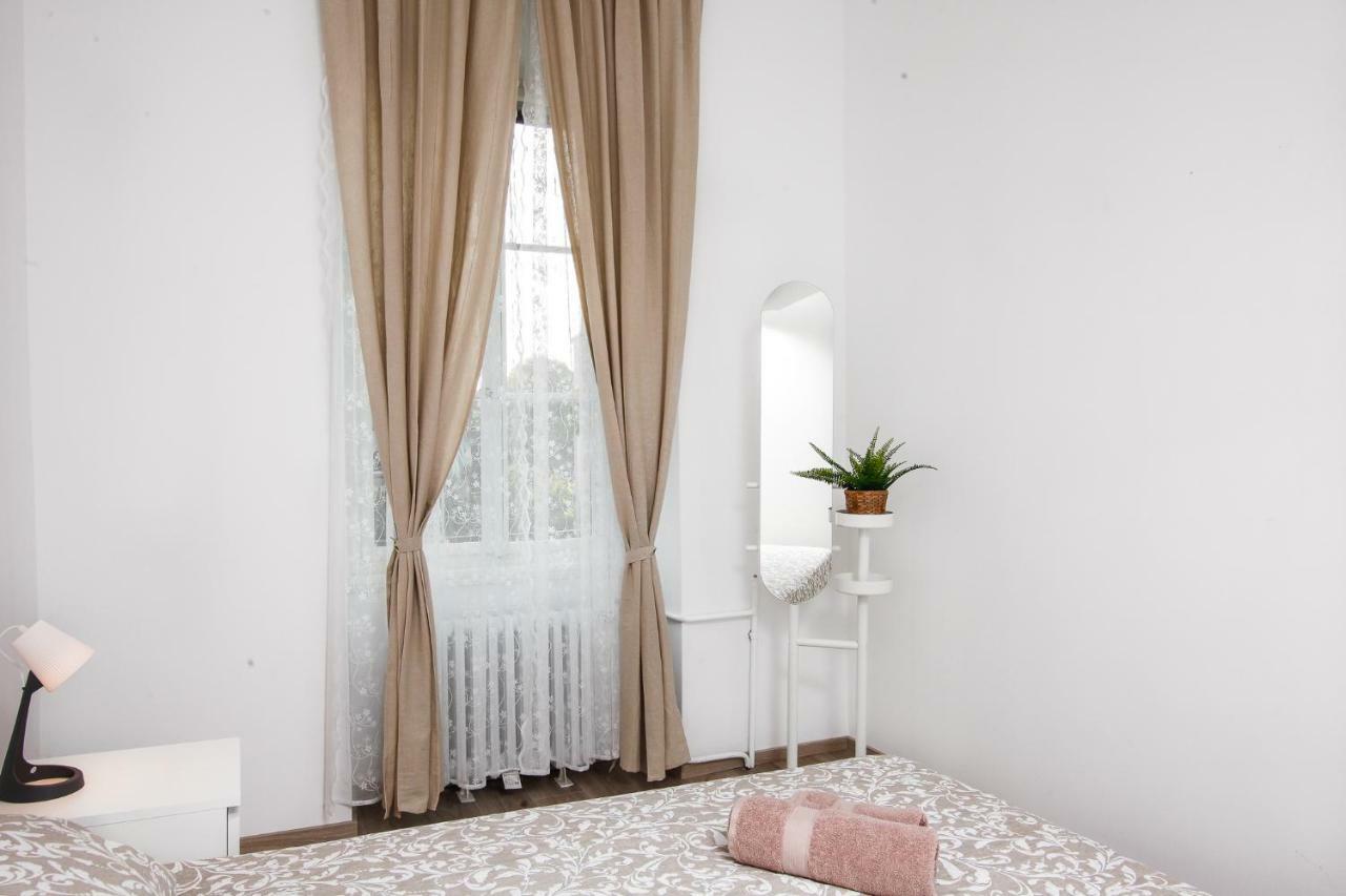 Kensi*** Apartma Pula